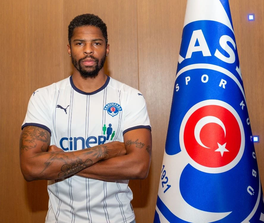 Kasımpaşa Ryan Donk'u transfer etti