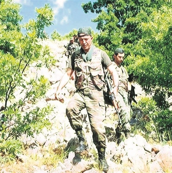 Akar'ın fotoğrafları sosyal medyayı salladı