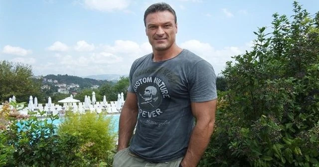 Alpay Özalan'ın istifası istendi