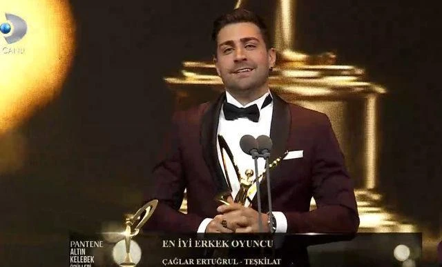 Çağlar Ertuğrul’un mimik göndermesine Tamer Karadağlı’dan cevap