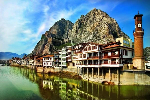 Şehzadeler şehri AMASYA Gezi Rehberi