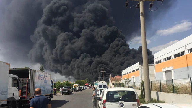 Antalya OSB'de büyük yangın