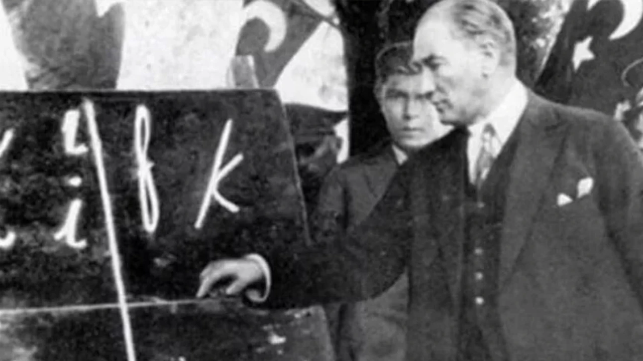 24 Kasım Öğretmenler Günü şiirleri ve öğretmenlere özel anlamlı kutlama mesajları!