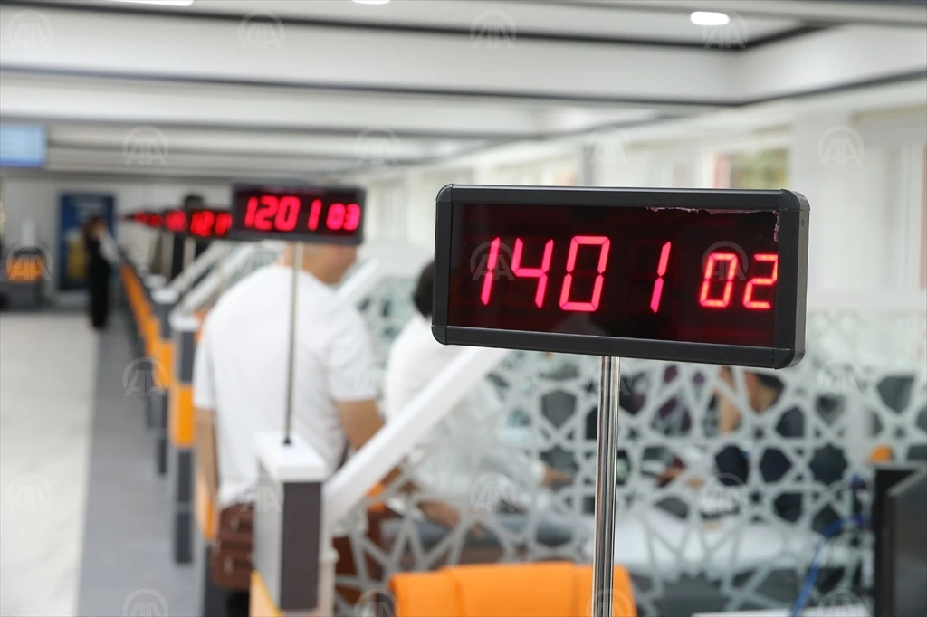 Nüfus müdürlüklerinde yenileme çalışması: Banka modeli geliyor