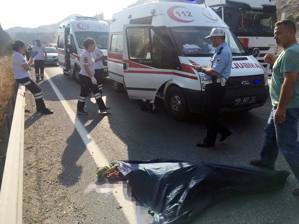 Ölüm motosikletini tamir ederken yakaladı