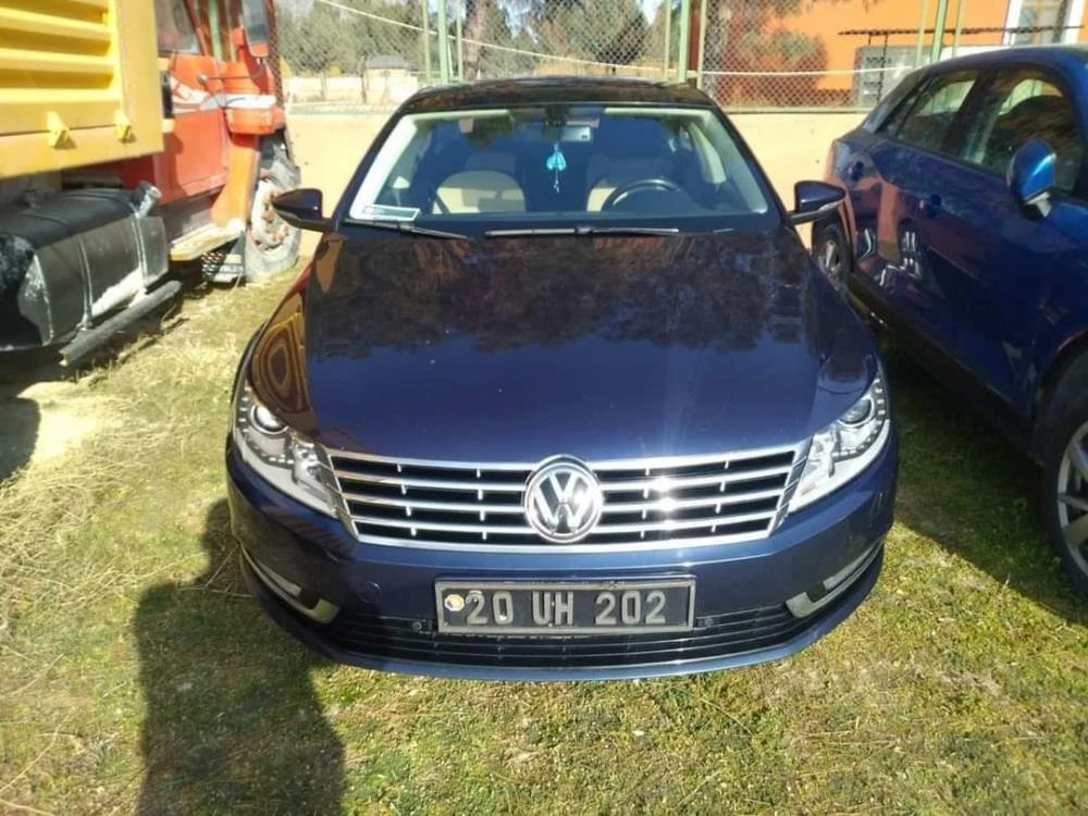 Eski işçi davayı kazandı, başkanın koltuğu ve aracı haczedildi