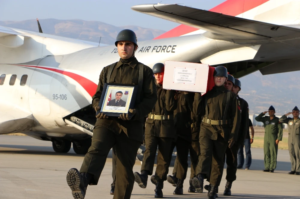 Şehit eşi: Kokusuna doyamadım