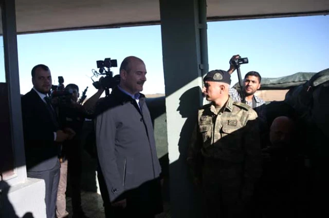 Bakan Soylu’nun Suriye sınırındaki incelemesi sırasında bir terörist öldürüldü