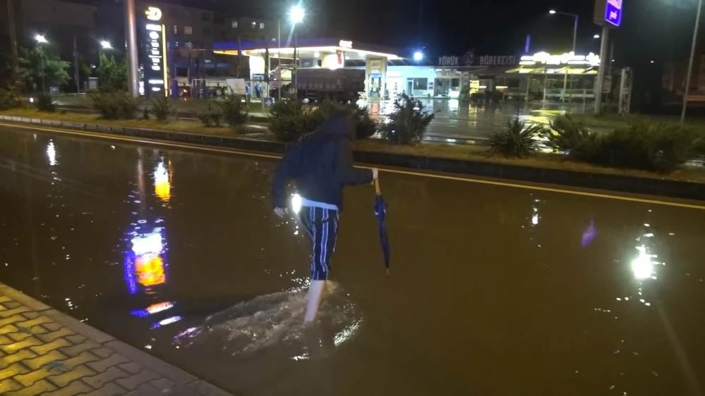 Meteoroloji uyardı: Gök gürültülü sağanak geliyor