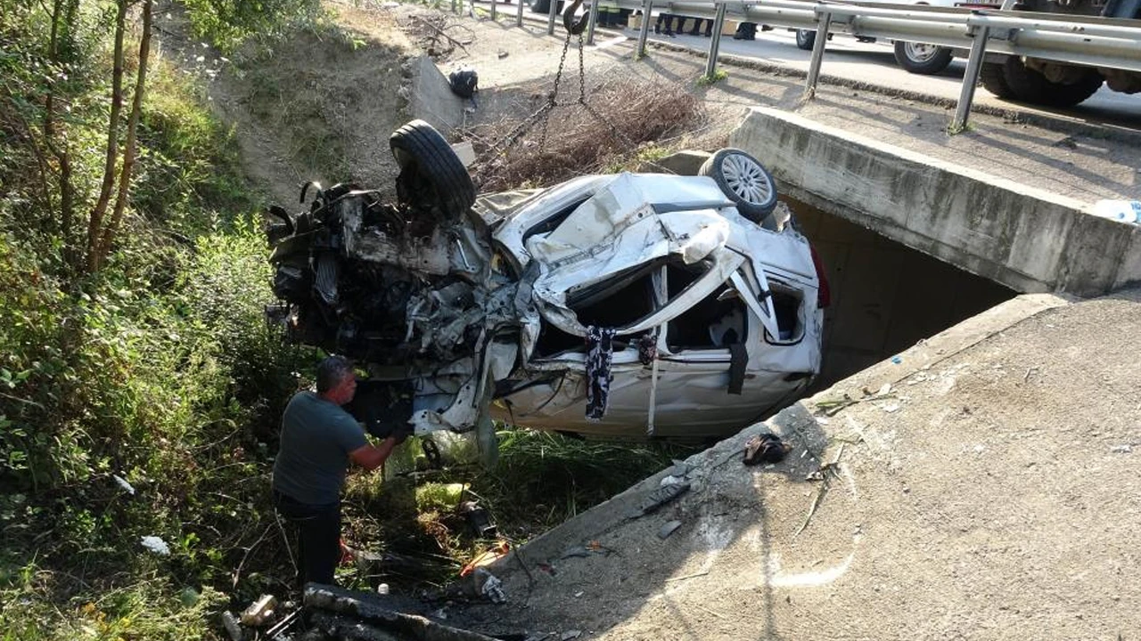 Bayram dönüşü feci kaza: Bir aile yok oldu
