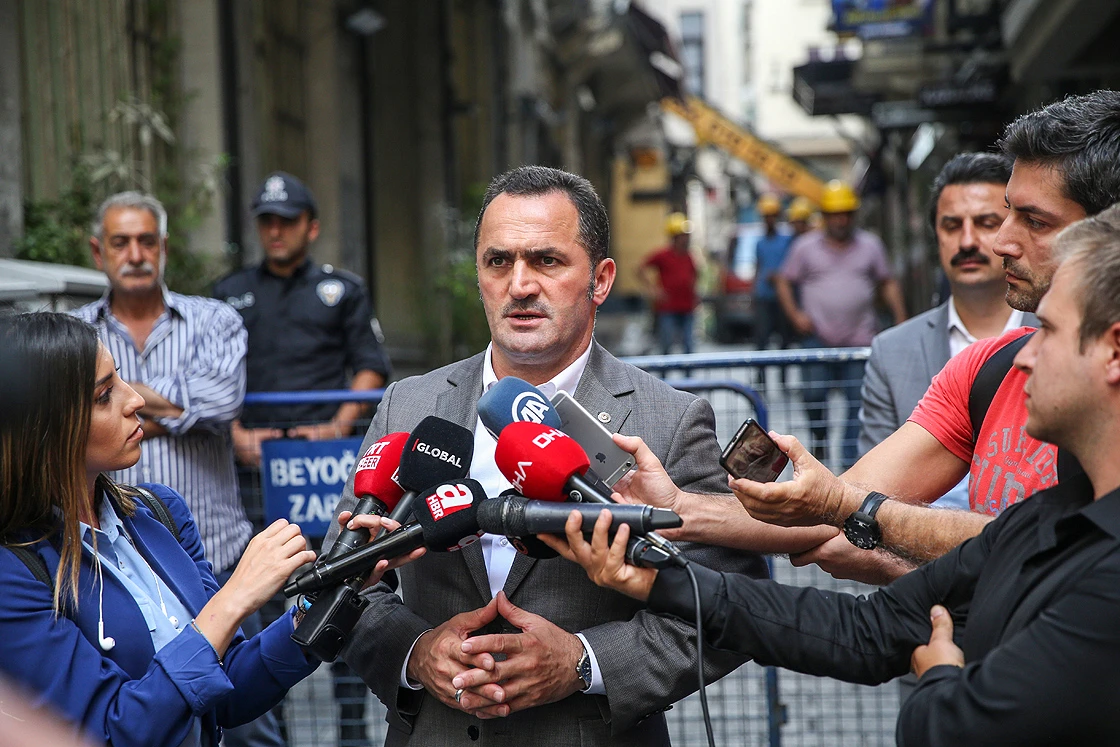 Çökme tehlikesi olan bina için yıkım kararı