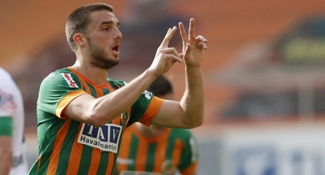 Galatasaray transferde atağa kalktı! Rachid Ghezzal, Jens Stryger Larsen, Berkan Kutlu, Alex Moreno... Son dakika transfer haberleri