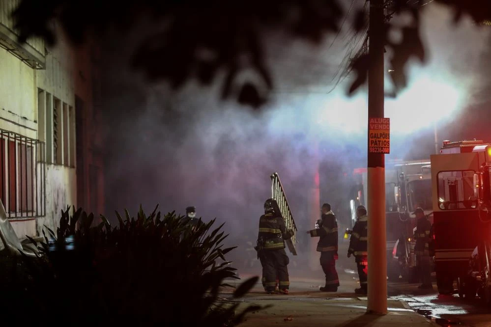 Brezilya'da film enstitüsünün deposu alev alev yandı