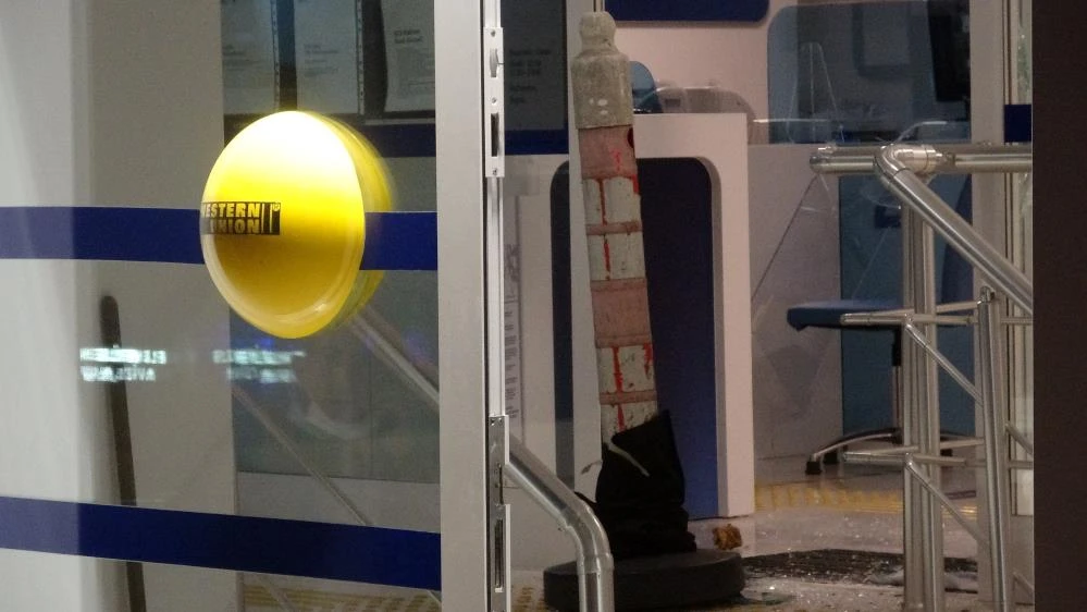 Bursa'da banka soygunu: Hırsız tuzağa düştü
