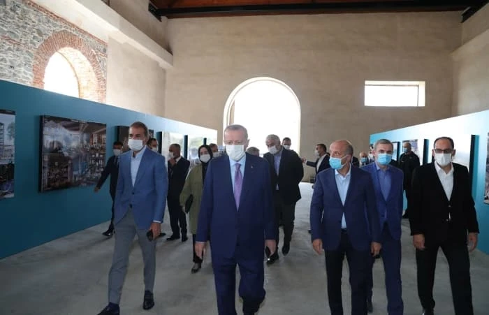 Cumhurbaşkanı Erdoğan, Tersane İstanbul'da incelemelerde bulundu