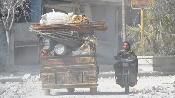 Suriyelilerin El Bab'a dönüşü başladı