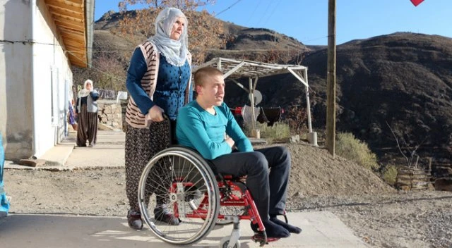 30 bin lira bulunmazsa Emirhan felç kalacak