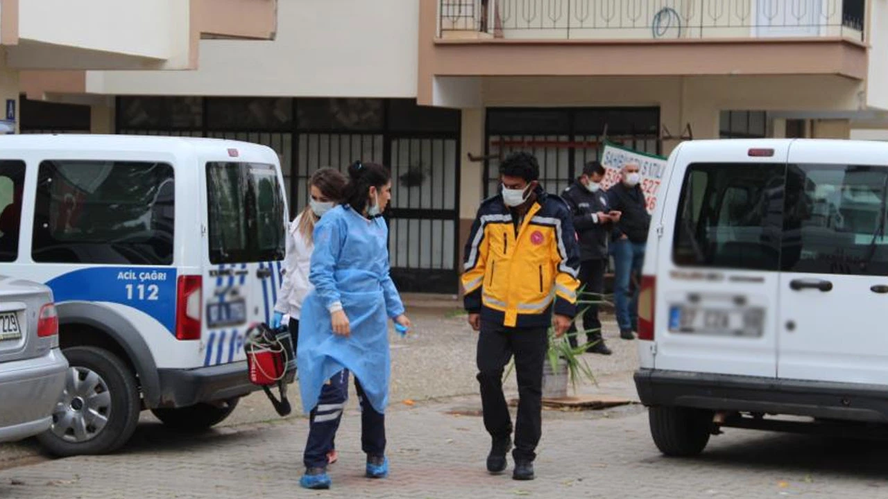 Para için karısını öldürdü, sabaha kadar başında bekledi