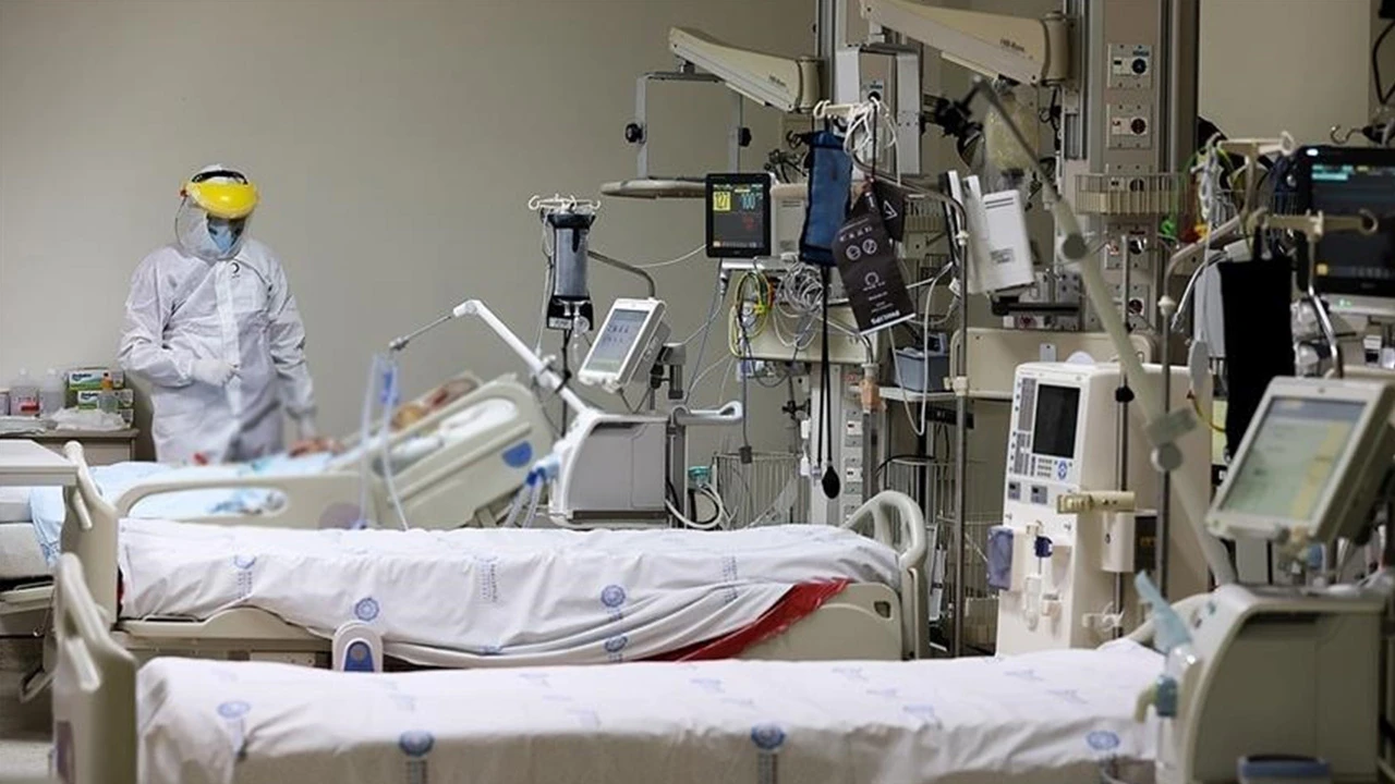 Türk profesörden tedavi yöntemi: COVID-19 varyantlarını tuzağa düşürüyor