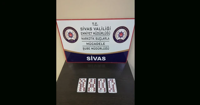 Sivas'ta sokak satıcılarına operasyon