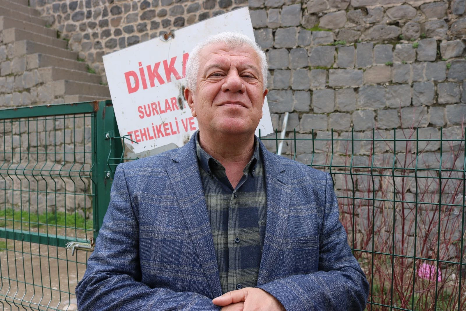 Diyarbakır surlarında 'selfie' çılgınlığının önüne geçilemiyor