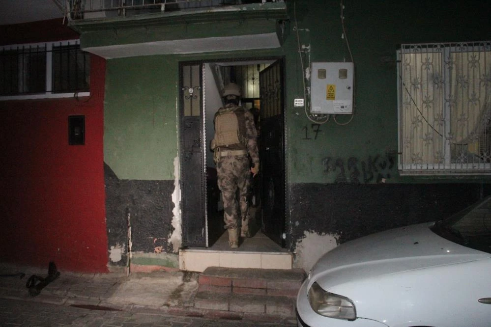 Adana’da DEAŞ operasyonu: 5 gözaltı