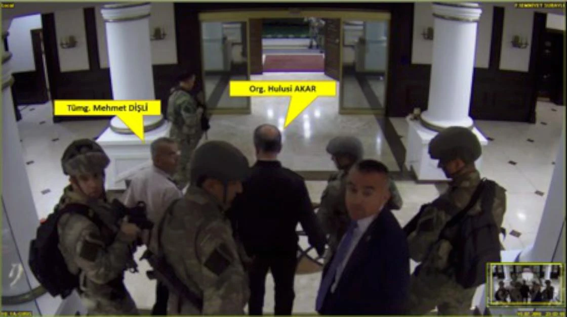 FETÖ hezimete uğradı: Darbenin kırılma anları