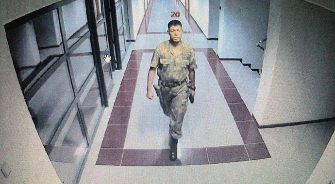 FETÖ hezimete uğradı: Darbenin kırılma anları