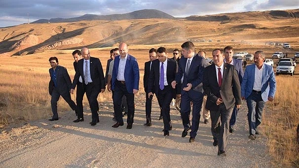 Bakan Soylu'dan anlamlı hareket