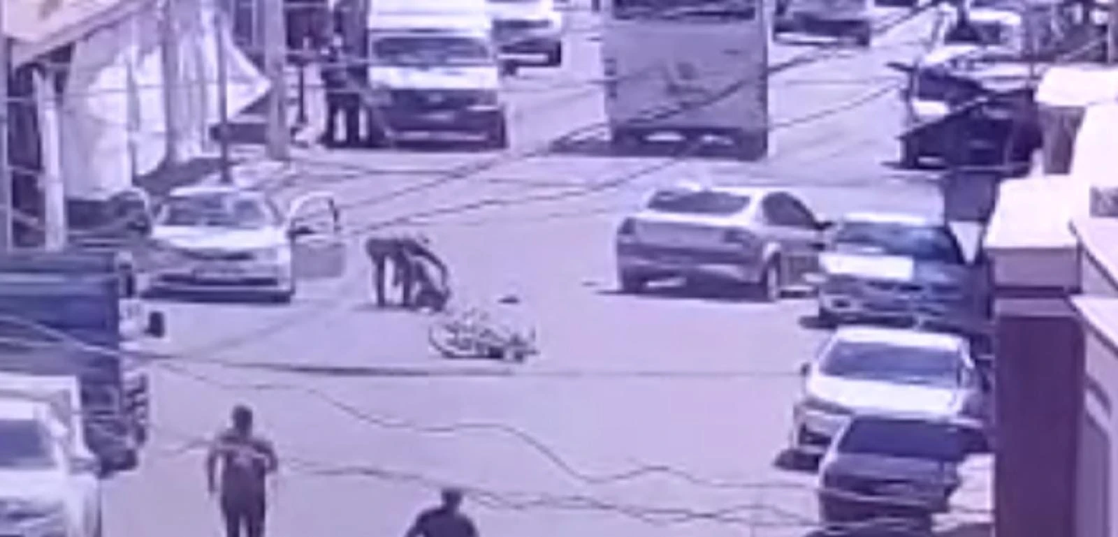 Korkunç kaza kamerada! Talihsiz genç feci şekilde can verdi