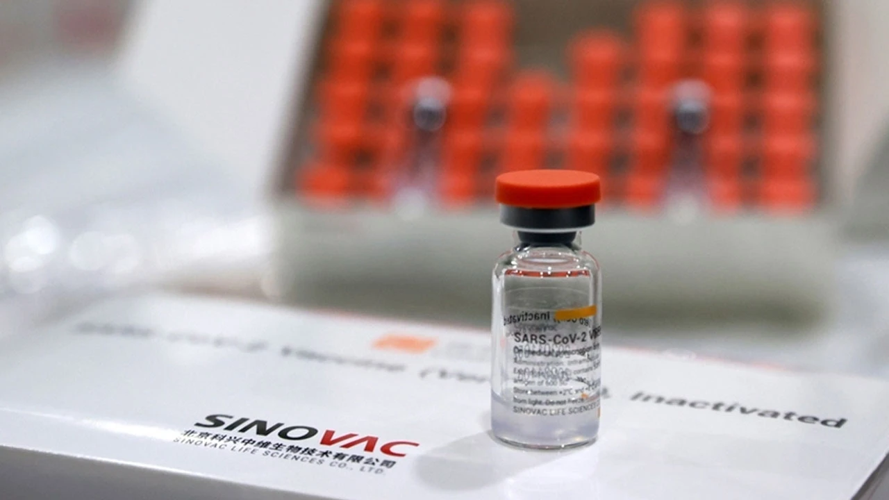 Çin aşısı Sinovac'ın üreticisinden mRNA kararı