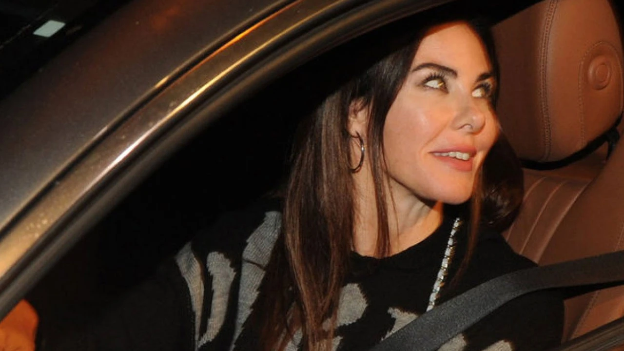 Defne Samyeli direksiyon başında alkollü yakalandı