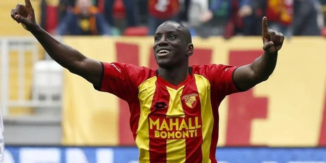 Galatasaray'ın hedefinde Demba Ba var