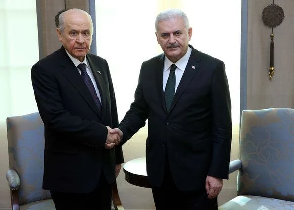 Devlet Bahçeli ve Binali Yıldırım anayasa gündemiyle toplandı
