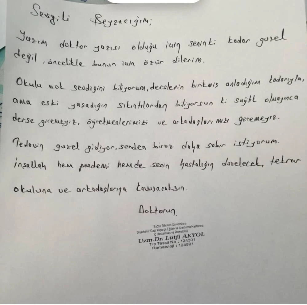 Kronik hastalığı olan gencin mektubu okuyanları duygulandırdı