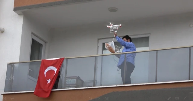 Ekmeğini bakkaldan drone ile aldı