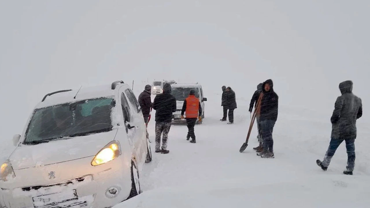 Türkiye kara teslim: Yollarda son durum