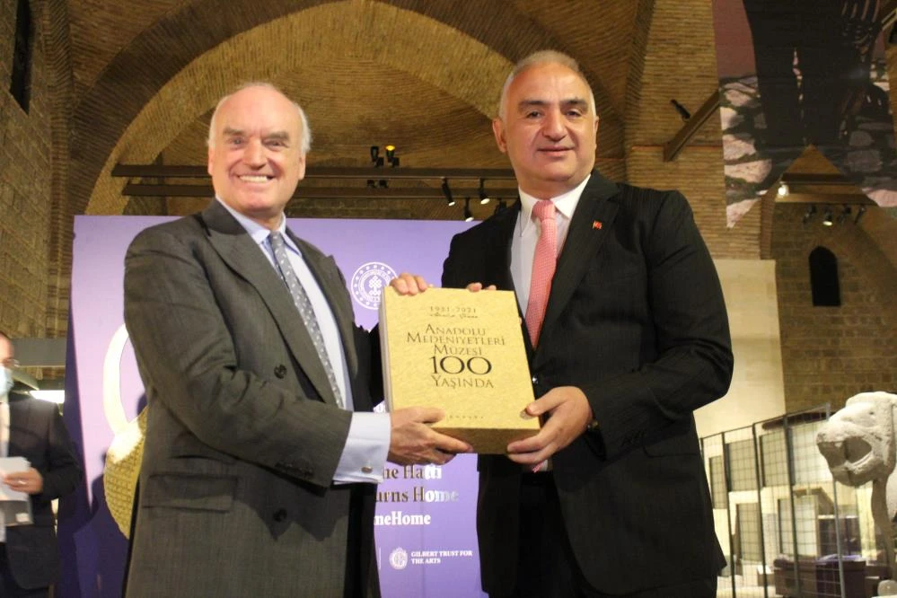 4 bin 250 yıllık testi anavatanına döndü! İngiltere'den Türkiye'ye gaga ağızlı testi iadesi