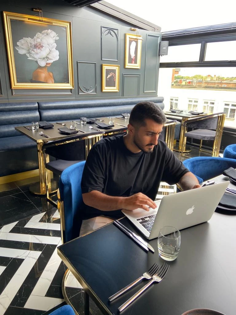 Tarshish, İngiltere’nin ‘En İyi Restoran’ı oldu