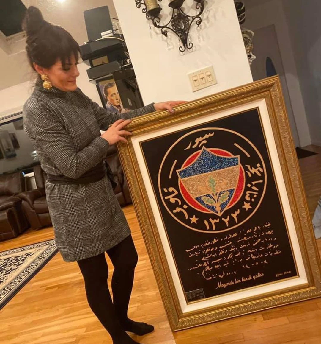 Ali Koç'tan özel Fenerbahçe logosu: 8 bin taş işlenerek yapıldı