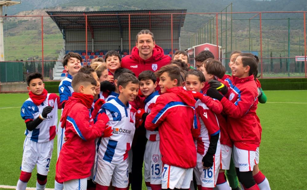 Trabzonspor, Enis Destan'ı resmen açıkladı! Maliyeti belli oldu...