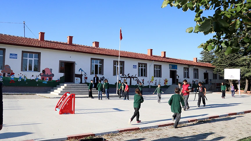 Öğrenciler bu okuldan ayrılmak istemiyor