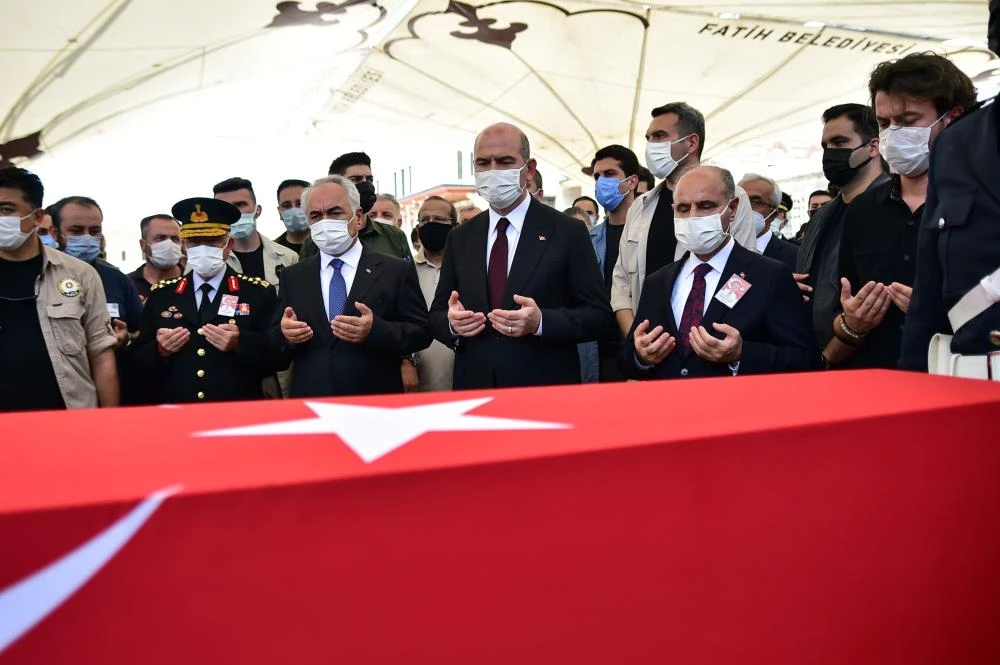 Makamında saldırıya uğrayan Emniyet Müdür Yardımcısı'na veda