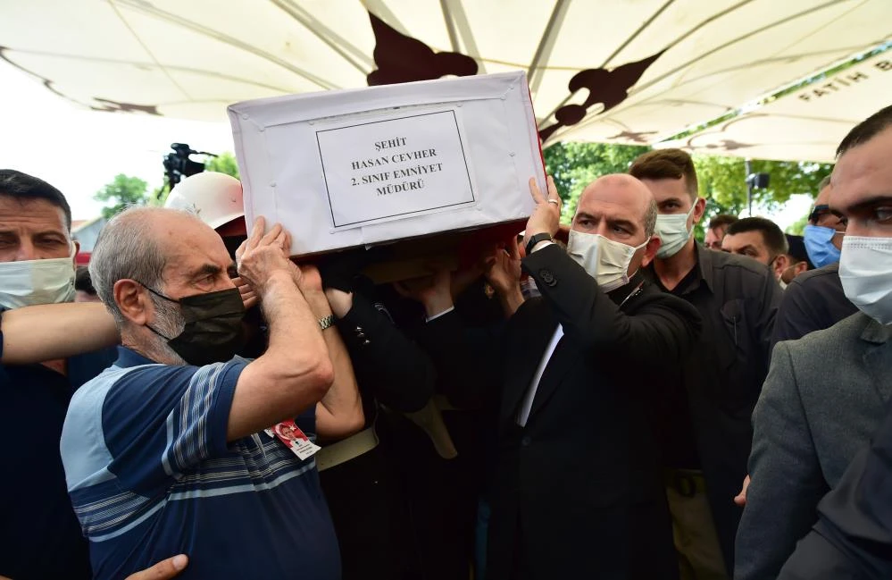 Makamında saldırıya uğrayan Emniyet Müdür Yardımcısı'na veda