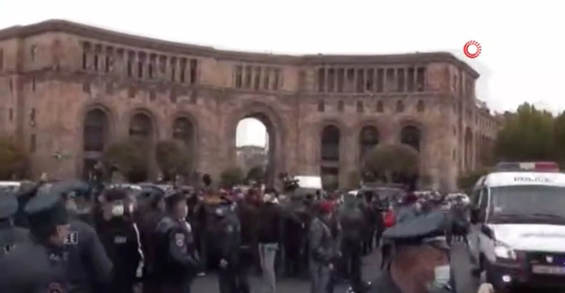 Goris-Kapan yolunun Azerbaycan'a bırakılmasına Ermenistan muhalefetinden tepki