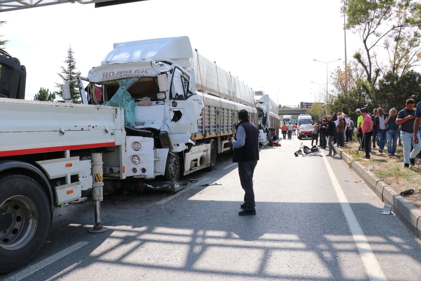 Eskişehir'de zincirleme kaza! 3'ü TIR 6 araç birbirine girdi