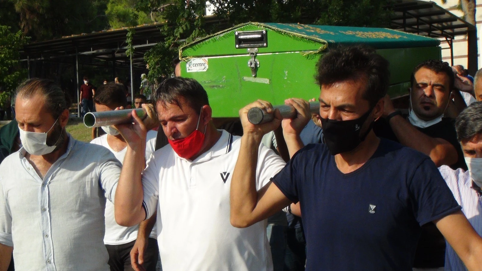 Fındık toplarken maganda kurşunuyla ölen genç toprağa verildi