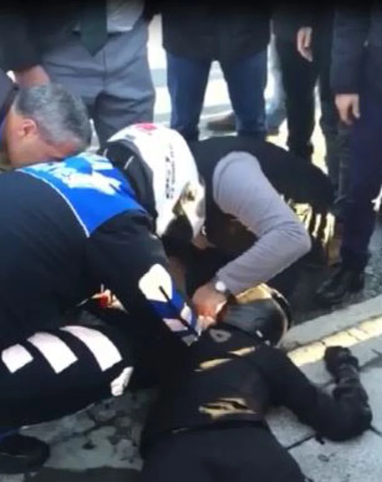 Yaralı yerde yatarken tartışma çıktı