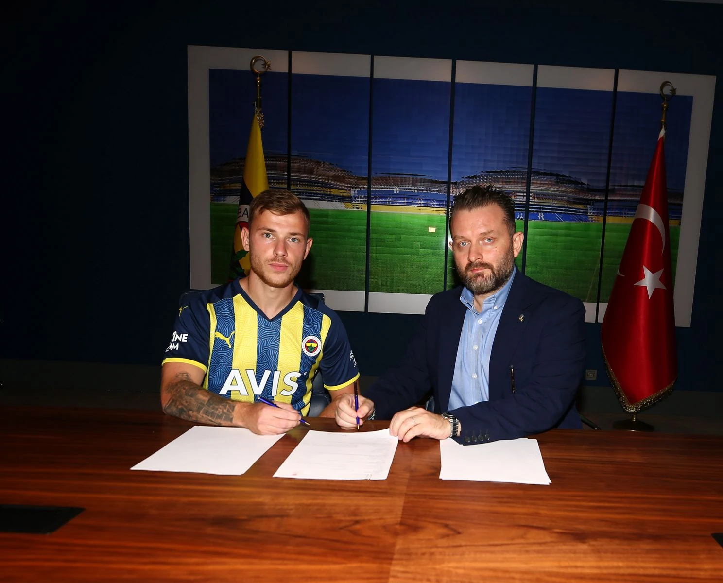 Fenerbahçe, Alman futbolcu Max Meyer'i transfer etti! Son dakika transfer haberi...