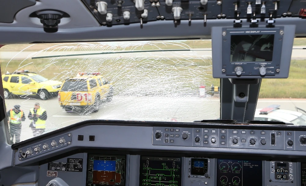 Fenerbahçe uçağı Budapeşte’ye zorunlu iniş yaptı